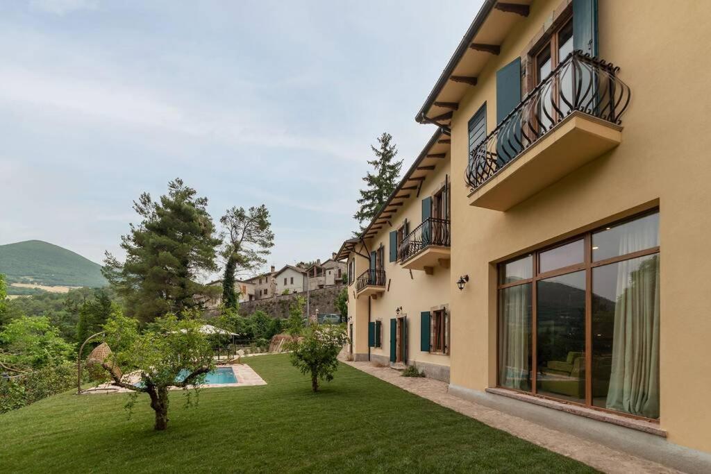 Villa Gina Umbria Luxury Retreat SantʼAnatolia di Narco Buitenkant foto