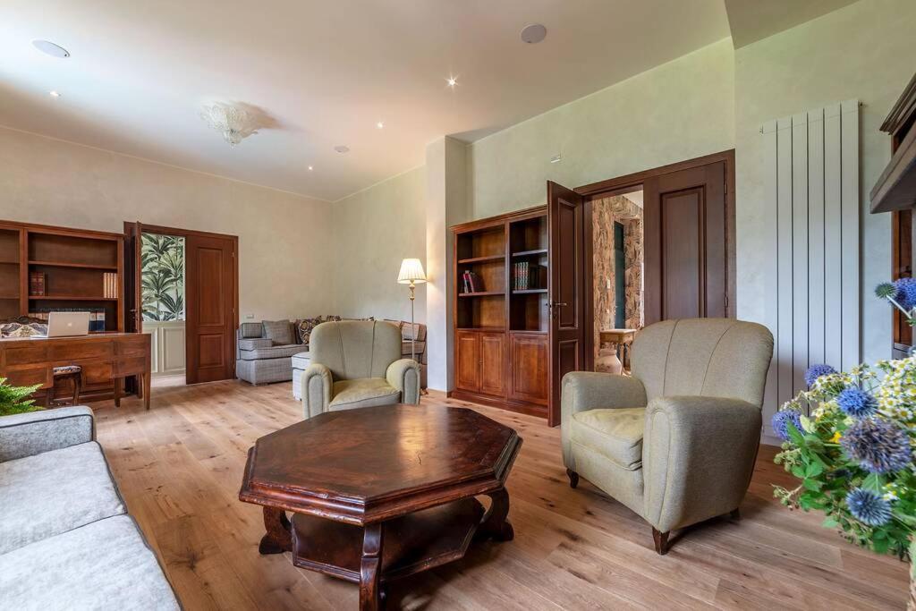 Villa Gina Umbria Luxury Retreat SantʼAnatolia di Narco Buitenkant foto