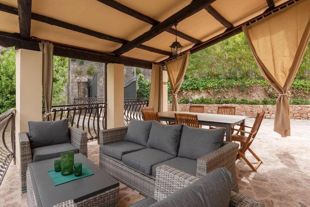 Villa Gina Umbria Luxury Retreat SantʼAnatolia di Narco Buitenkant foto