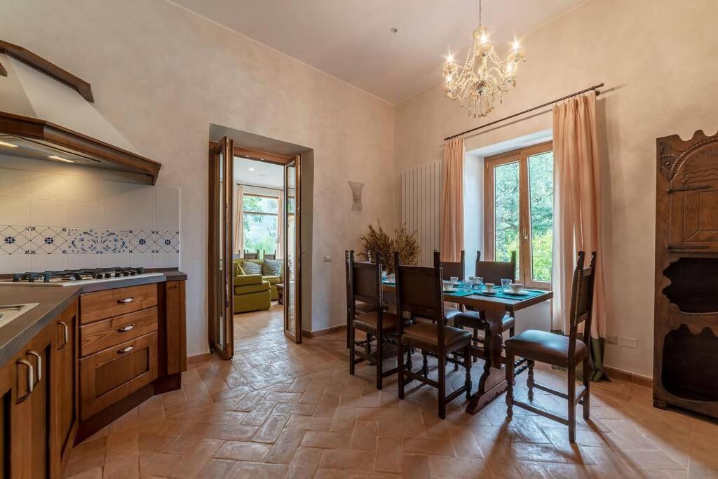 Villa Gina Umbria Luxury Retreat SantʼAnatolia di Narco Buitenkant foto