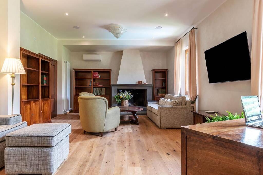 Villa Gina Umbria Luxury Retreat SantʼAnatolia di Narco Buitenkant foto