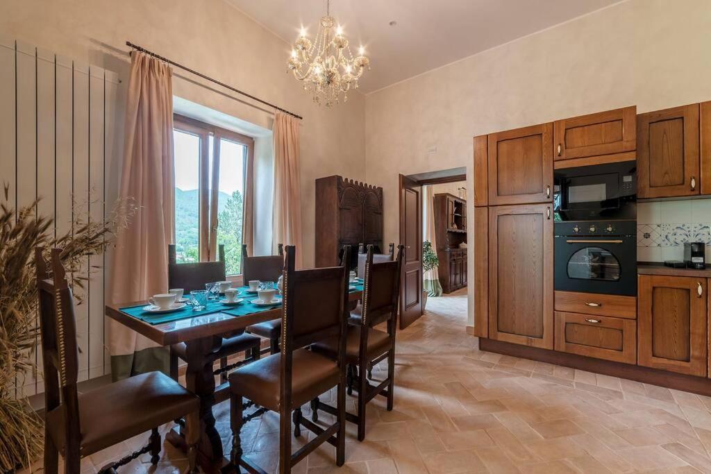 Villa Gina Umbria Luxury Retreat SantʼAnatolia di Narco Buitenkant foto